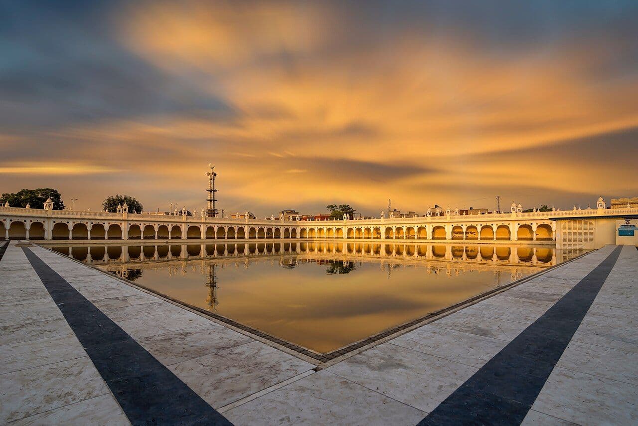The sarovar (pool) at Gurdwara Janam Asthan