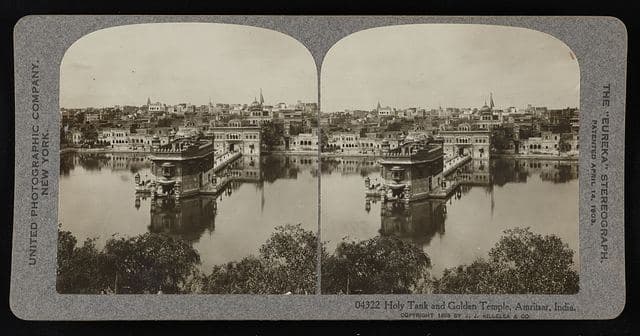 Holy Tank and Golden Temple, Amritsar, India