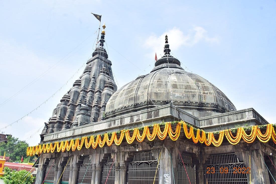 Vishnupad Temple, Gaya